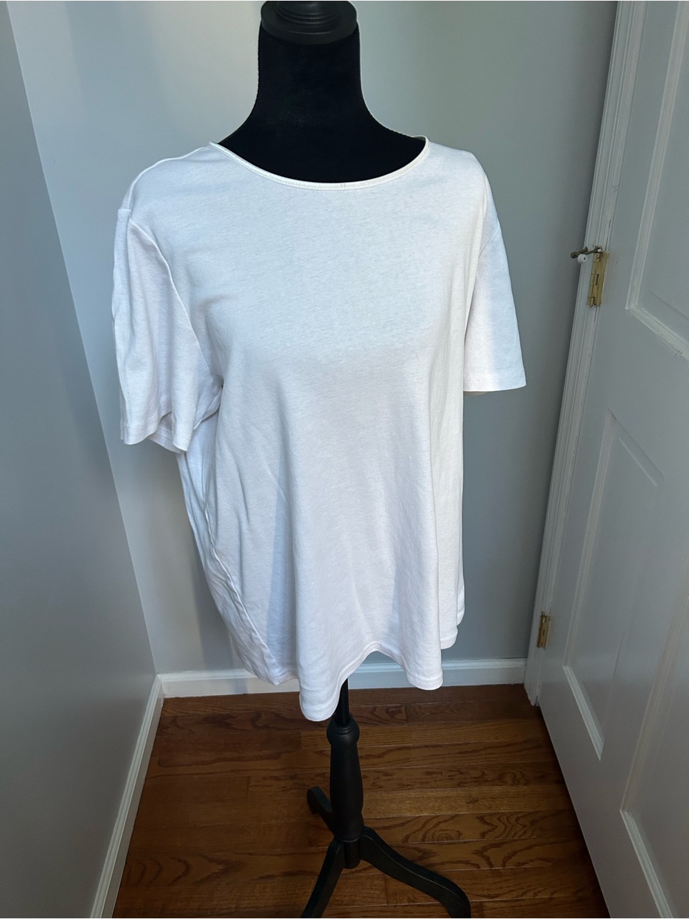 CJ banks White Cotton T-Shirt Size 1X